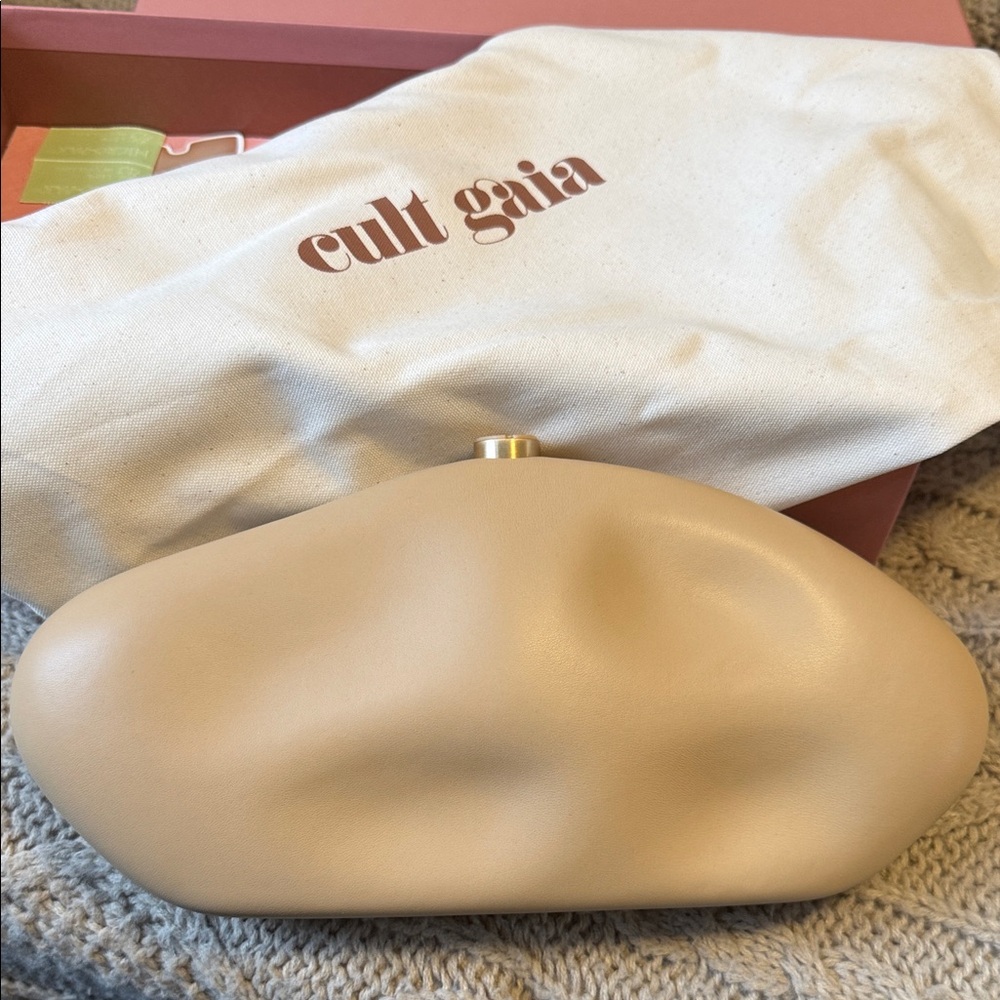 Cult Gaia Sand Clutch - Picture 1 of 4